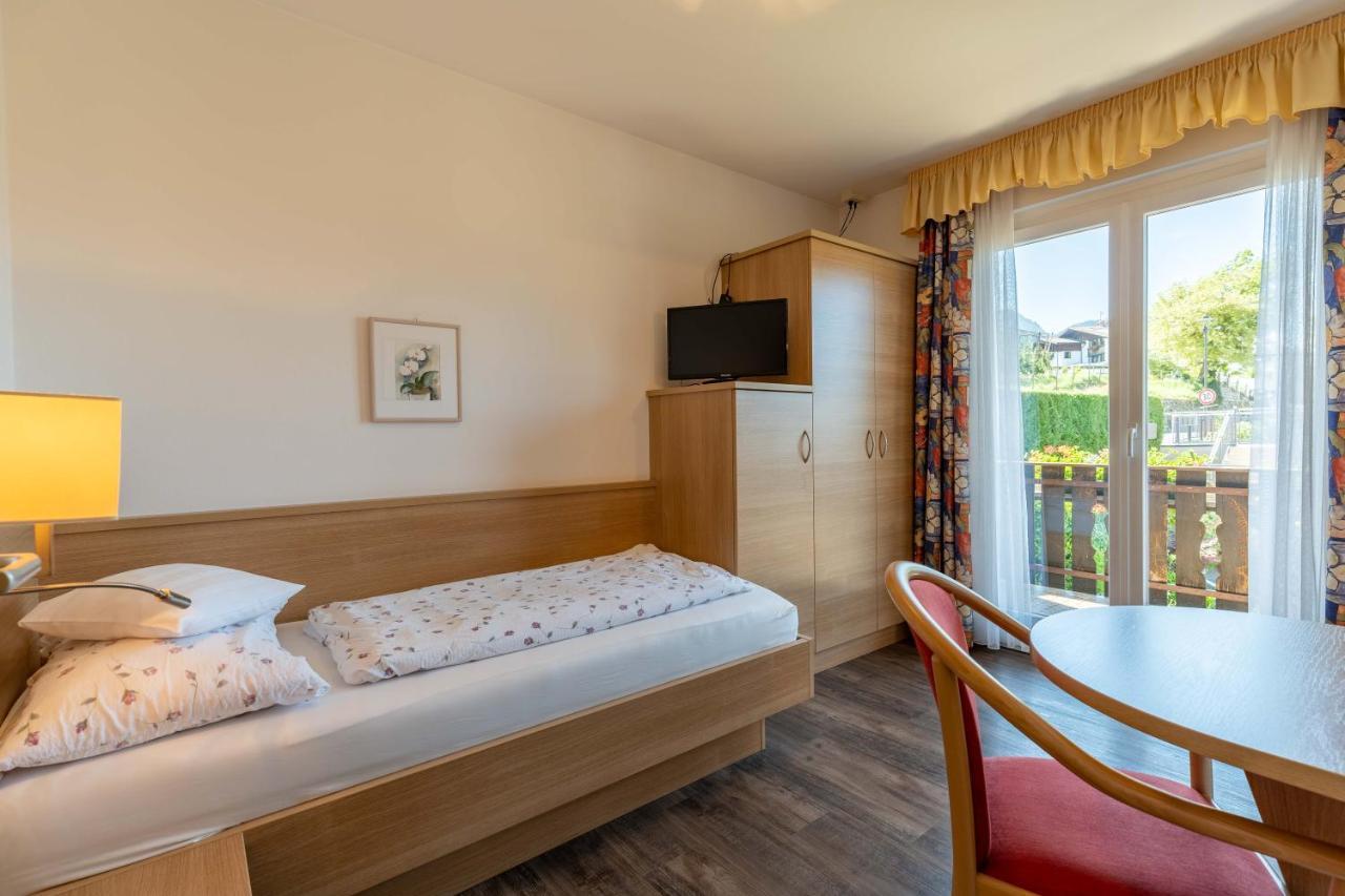 Garni Duerrenstein Hotel Schenna Buitenkant foto