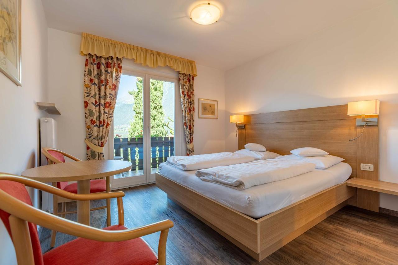 Garni Duerrenstein Hotel Schenna Buitenkant foto