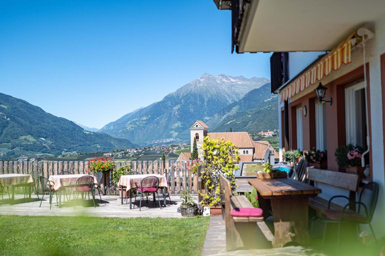 Garni Duerrenstein Hotel Schenna Buitenkant foto