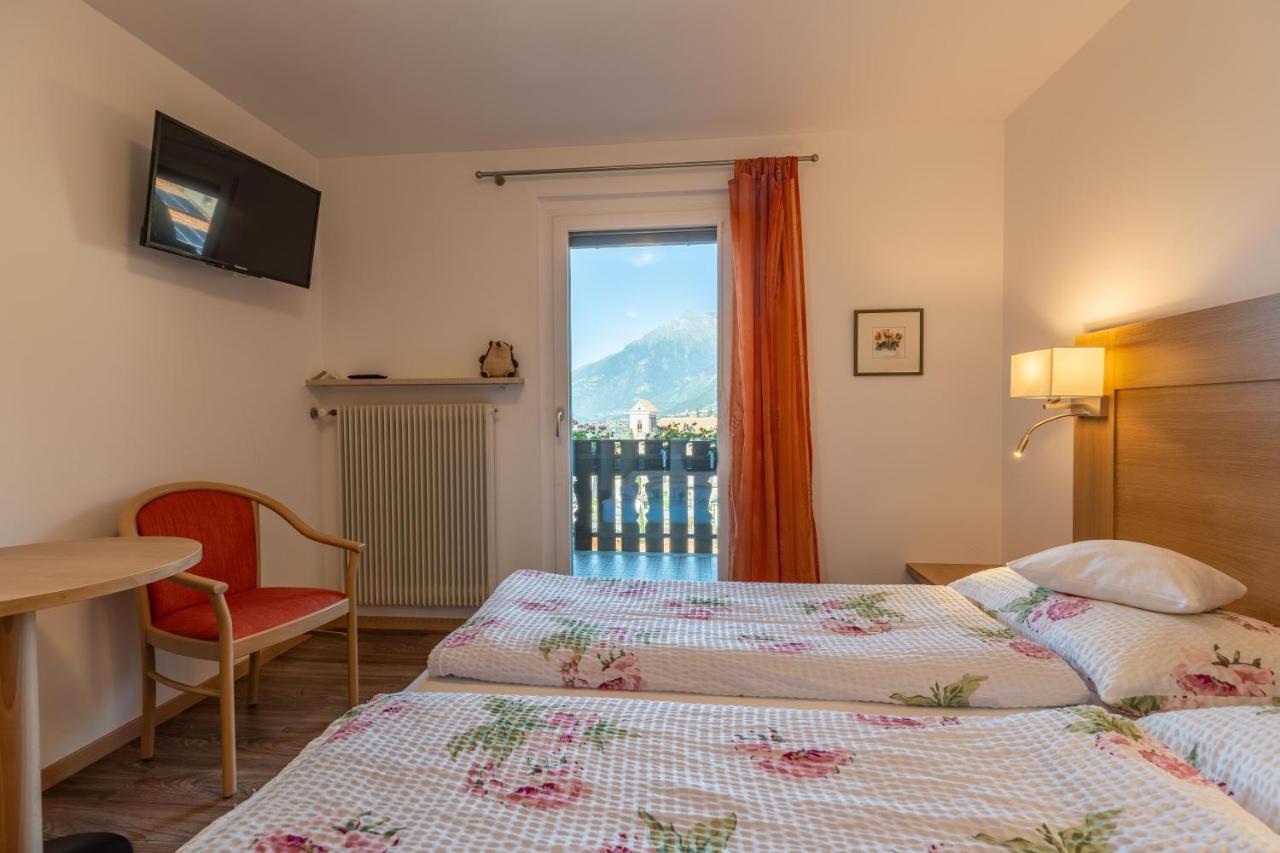 Garni Duerrenstein Hotel Schenna Buitenkant foto