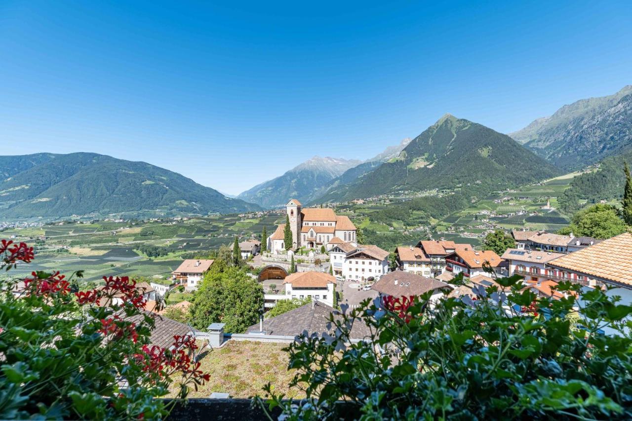 Garni Duerrenstein Hotel Schenna Buitenkant foto